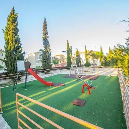 Kyklades 3 Bedroom Apartment Protaras