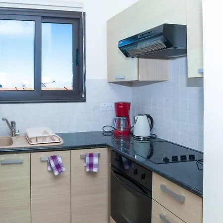 Kyklades 3 Bedroom דירה פרוטאראס