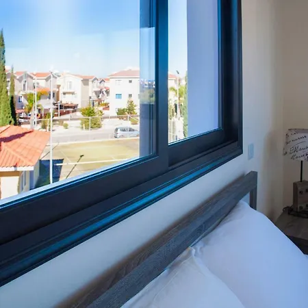 Kyklades 3 Bedroom דירה פרוטאראס